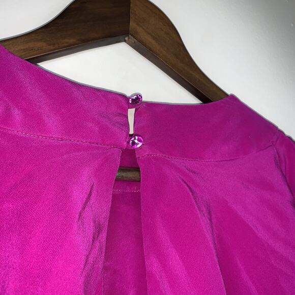 Olive Olivia 100% Silk Fuchsia Crew Neck Batwing Sleeve Blouse Open Back Size S - Picture 3 of 8